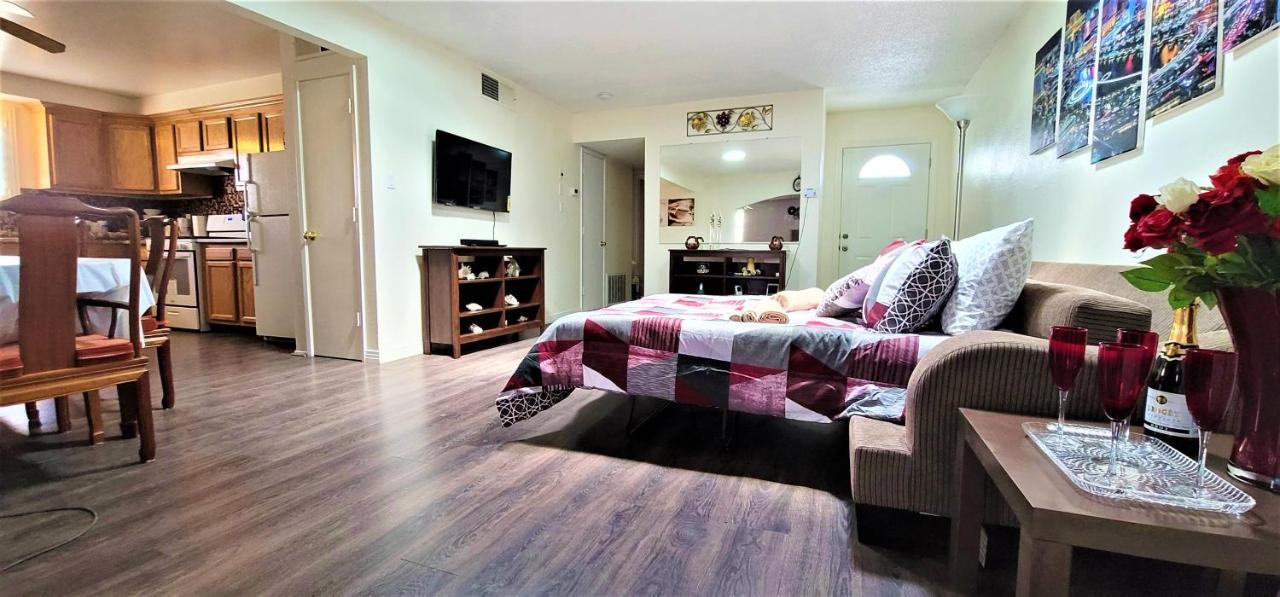 Vacation Home 3.5 Mi To Strip/Dt/Outlt Up To 8 Gst Лас-Вегас Екстер'єр фото