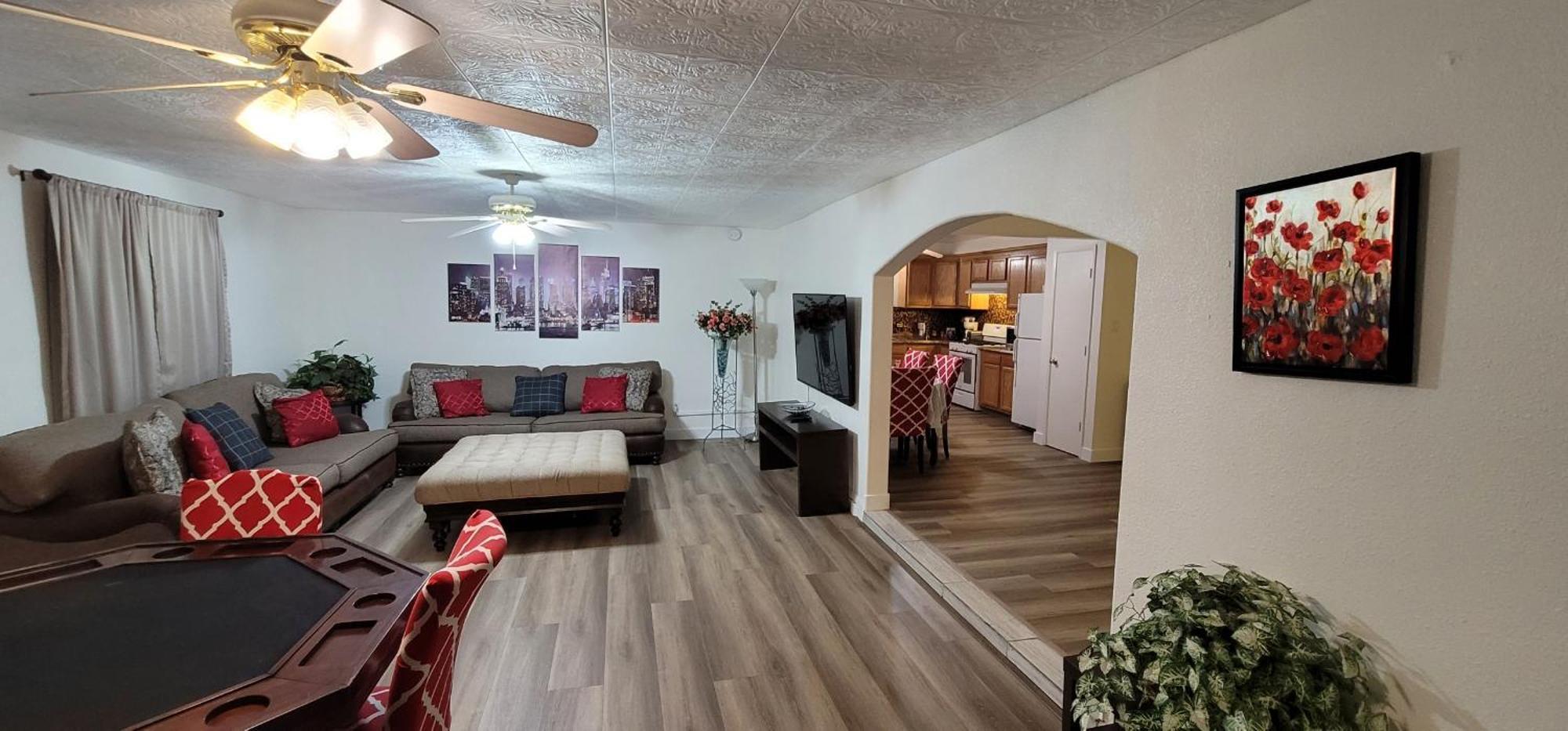 Vacation Home 3.5 Mi To Strip/Dt/Outlt Up To 8 Gst Лас-Вегас Екстер'єр фото