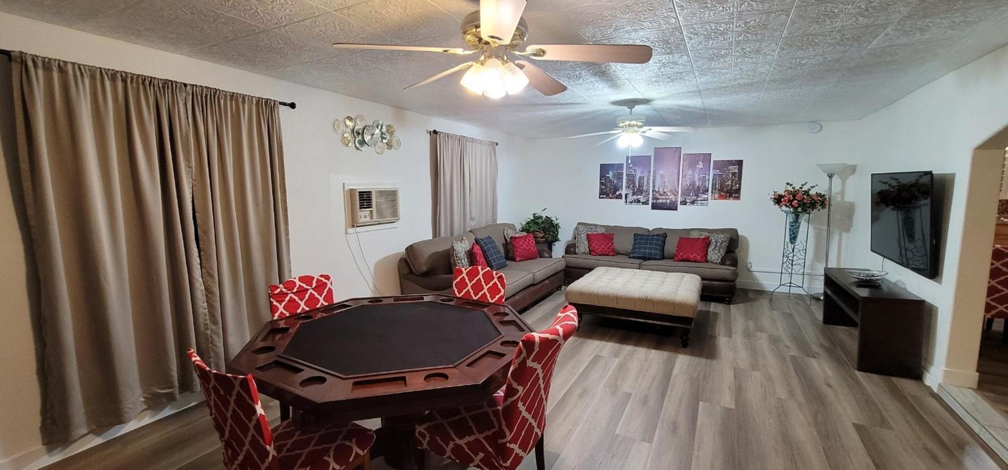 Vacation Home 3.5 Mi To Strip/Dt/Outlt Up To 8 Gst Лас-Вегас Екстер'єр фото