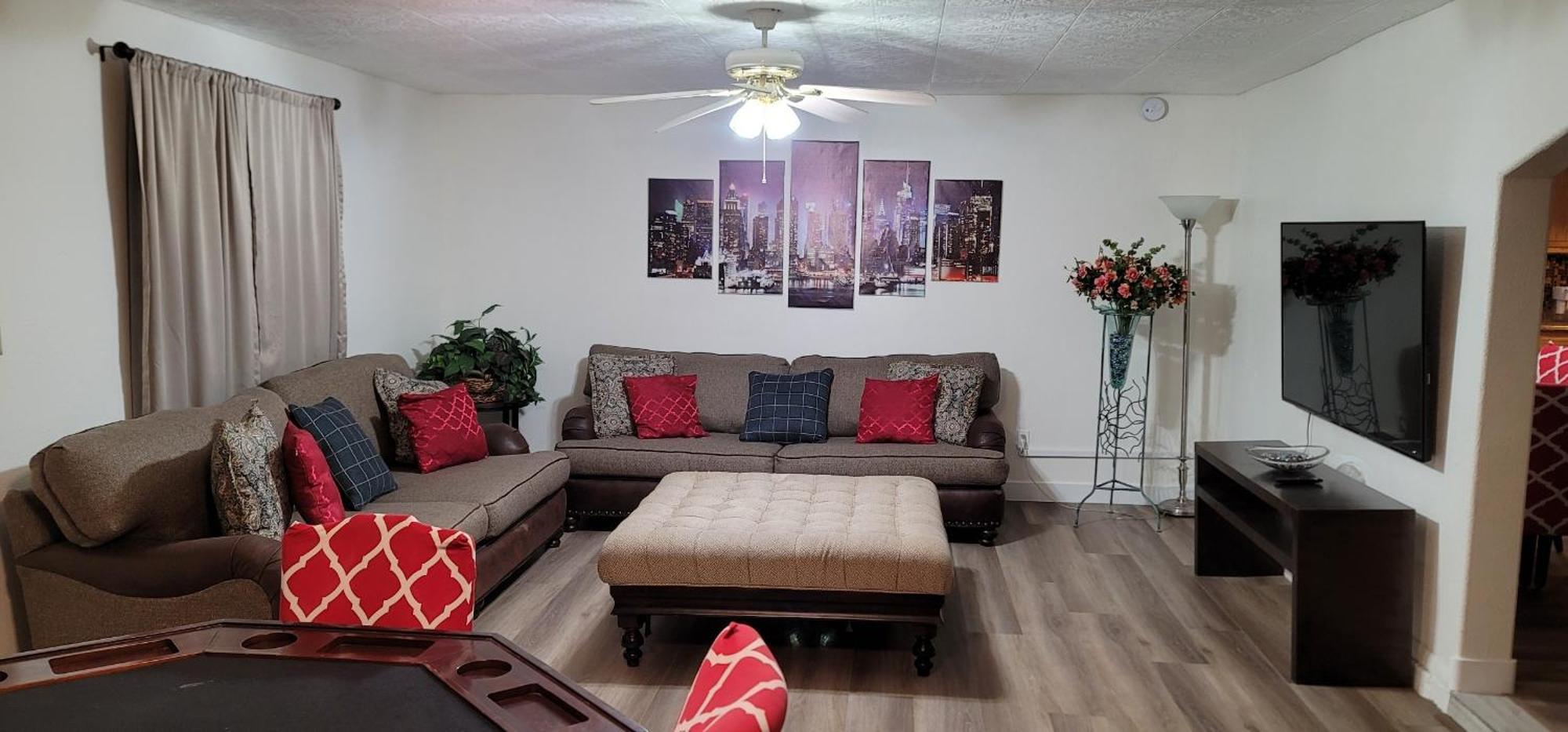 Vacation Home 3.5 Mi To Strip/Dt/Outlt Up To 8 Gst Лас-Вегас Екстер'єр фото